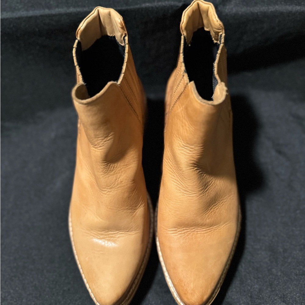 Tan Leather Roolee Boots